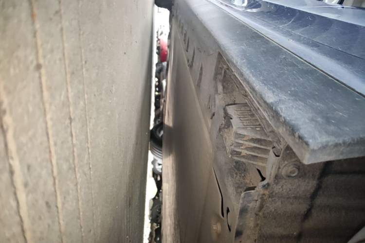 Used BMW i3 2023 eDrive 40 L Midnight Edition Left Side Sill