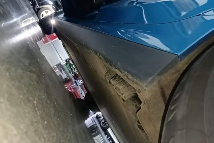 Used BMW i3 2023 eDrive 40 L Midnight Sports Package Left Side Sill