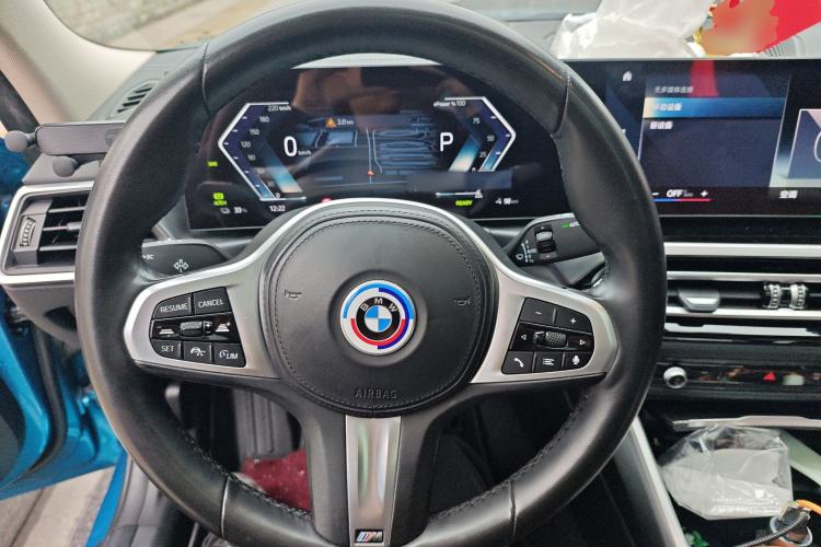 Used BMW i3 2023 eDrive 40 L Midnight Sports Package Steering Wheel