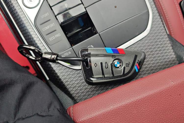 Used BMW i3 2023 eDrive 40 L Midnight Sports Package Vehicle Key