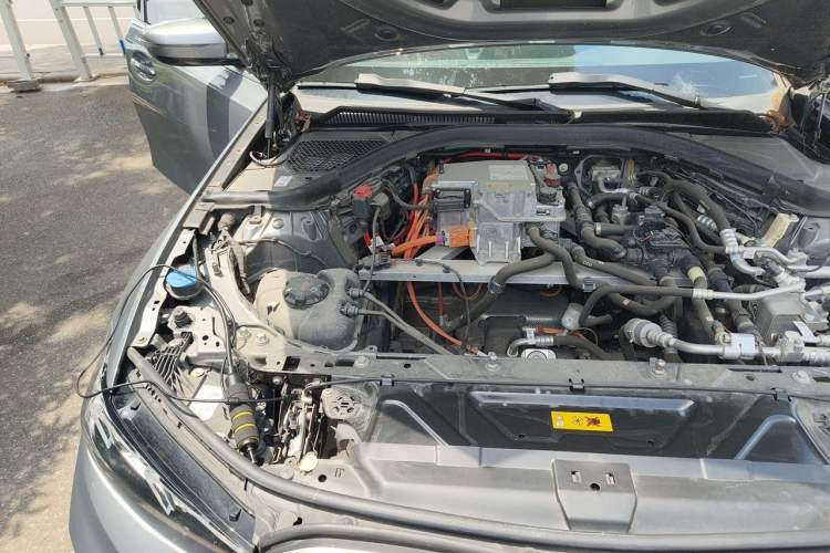 Used BMW i3 2023 eDrive 40 L Midnight Edition Engine Bay Right