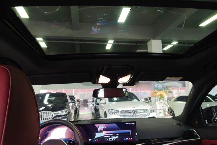 Used BMW i3 2023 eDrive 40 L Midnight Sports Package Headliner