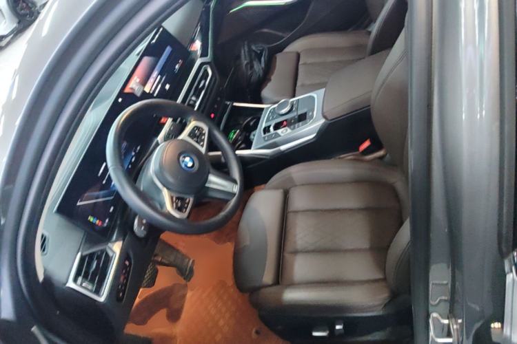 Used BMW i3 2023 eDrive 40 L Midnight Edition Left Front Seat
