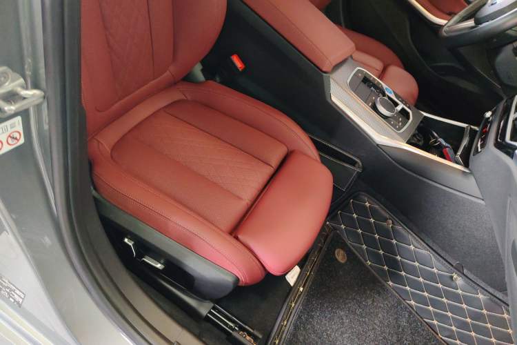Used BMW i3 2023 eDrive 40 L Midnight Sports Package Right Front Seat