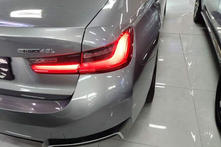 Used BMW i3 2023 eDrive 40 L Midnight Edition Right Rear Taillight