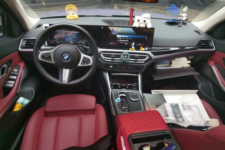Used BMW i3 2023 eDrive 40 L Midnight Edition Interior 2