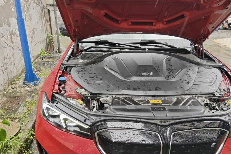 Used BMW i3 2023 eDrive 40 L Midnight Sports Package Engine Bay Right