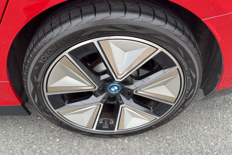 Used BMW i3 2023 eDrive 40 L Midnight Sports Package Exterior 9