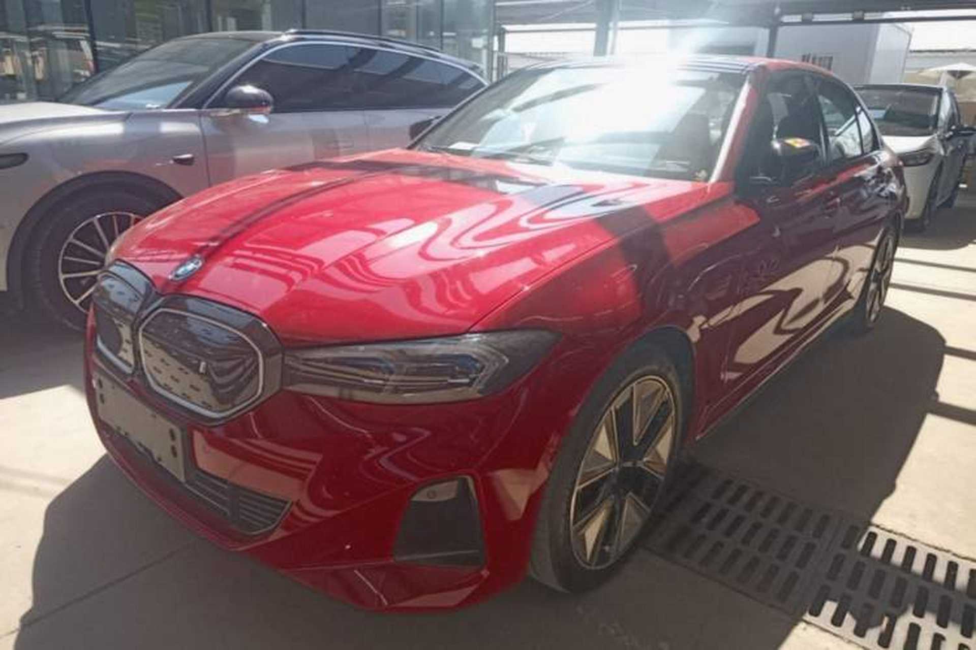 Used BMW i3 2023 eDrive 40 L Midnight Sports Package Front Left 45 Deg