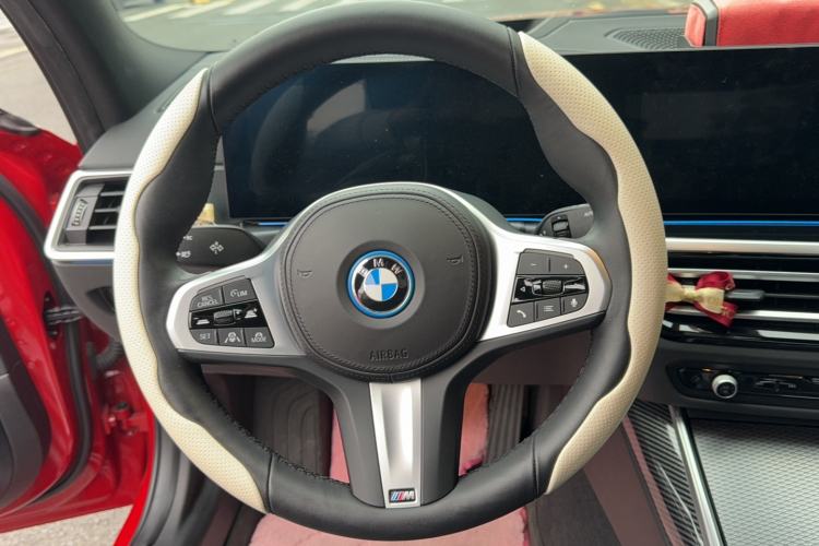 Used BMW i3 2023 eDrive 40 L Midnight Sports Package Interior 7