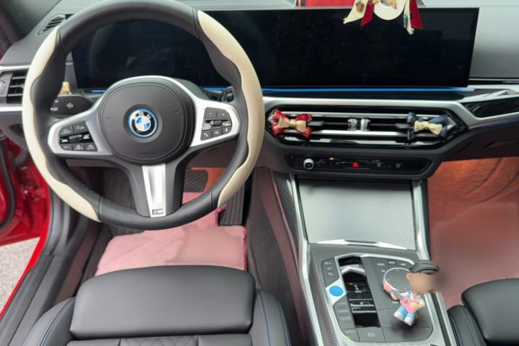 Used BMW i3 2023 eDrive 40 L Midnight Sports Package Interior 8