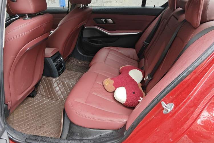 Used BMW i3 2023 eDrive 40 L Midnight Sports Package Left Rear Seat