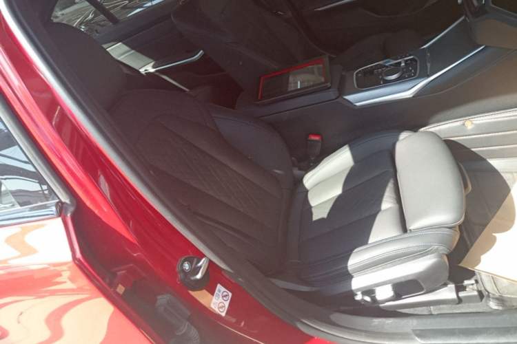 Used BMW i3 2023 eDrive 40 L Midnight Sports Package Right Front Seat