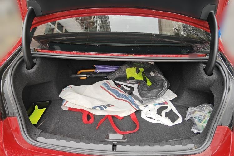 Used BMW i3 2023 eDrive 40 L Midnight Sports Package Trunk