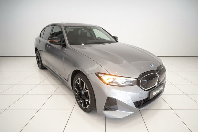 Used BMW i3 2023 eDrive 40 L Midnight Edition Front Right 45 Deg