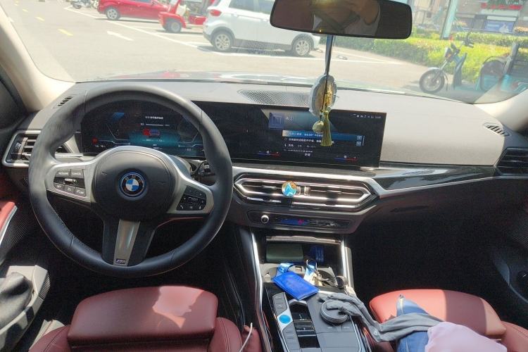 Used BMW i3 2023 eDrive 40 L Midnight Edition Interior 2