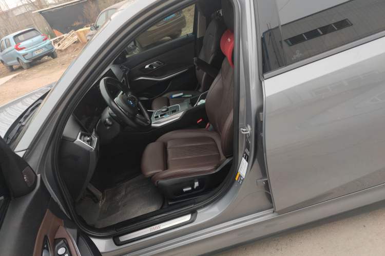 Used BMW i3 2023 eDrive 40 L Midnight Sports Package Left Front Seat