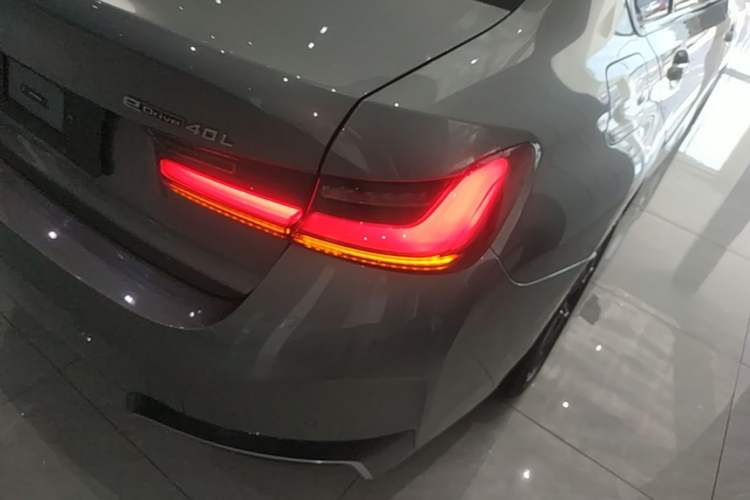 Used BMW i3 2023 eDrive 40 L Midnight Edition Right Rear Taillight
