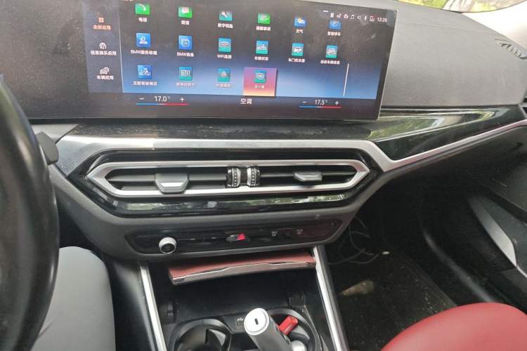 Used BMW i3 2023 eDrive 40 L Midnight Edition Audio And AC Panel