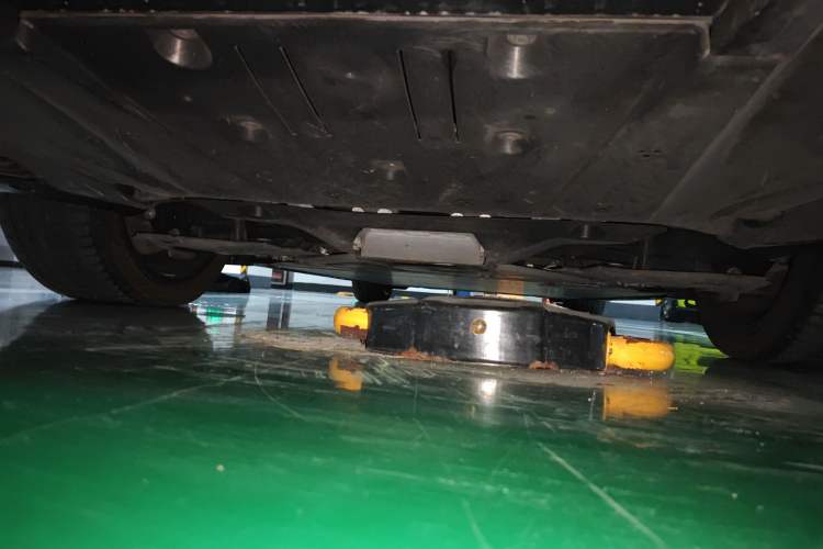 Used BMW i3 2023 eDrive 40 L Midnight Sports Package Chassis Rear