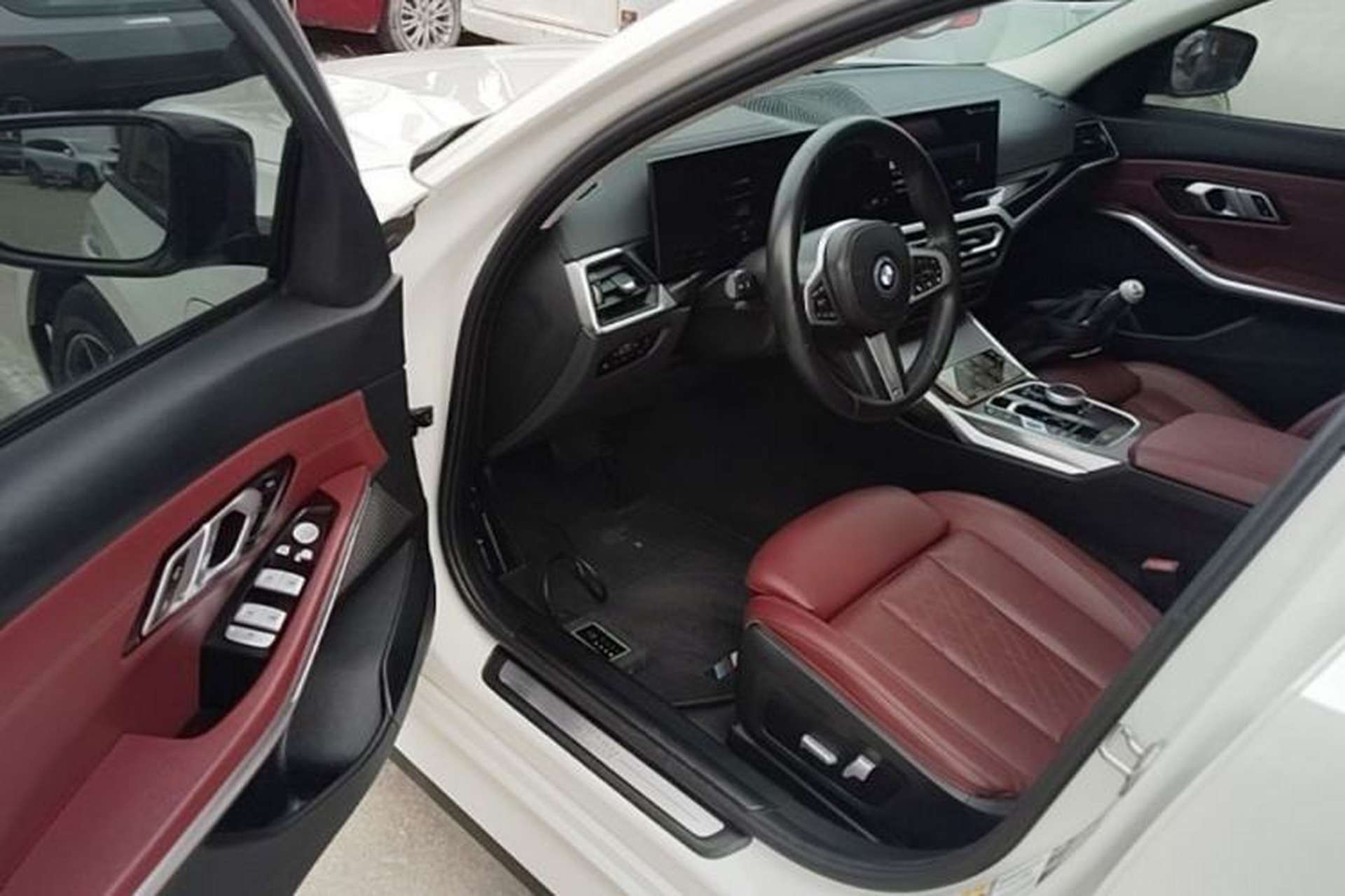 Used BMW i3 2023 eDrive 40 L Midnight Edition Driver Seat