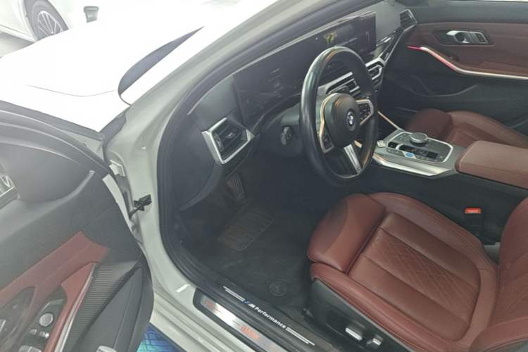 Used BMW i3 2023 eDrive 40 L Midnight Edition Driver Seat