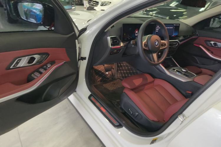 Used BMW i3 2023 eDrive 40 L Midnight Edition Driver Seat