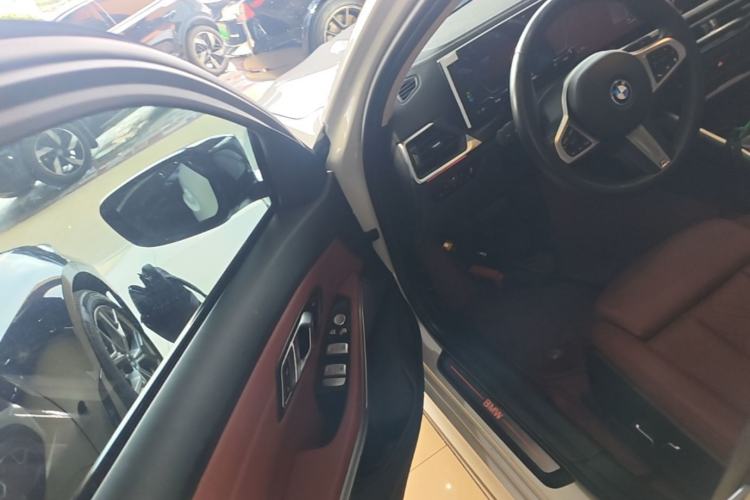 Used BMW i3 2023 eDrive 40 L Midnight Edition Driver Seat