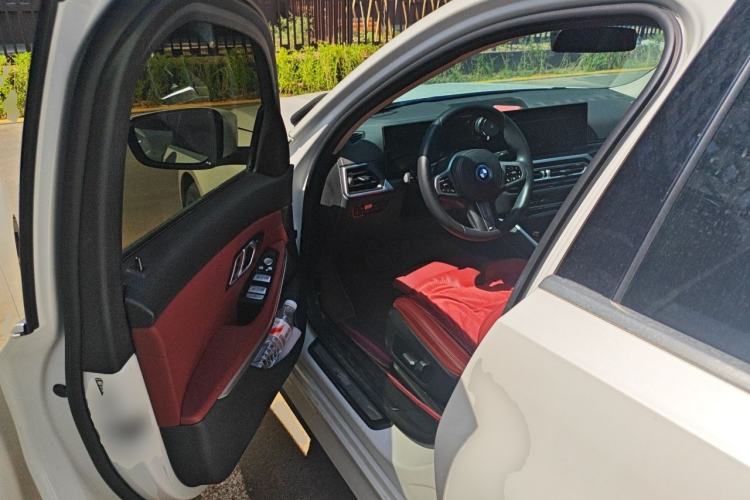 Used BMW i3 2023 eDrive 40 L Midnight Edition Driver Seat