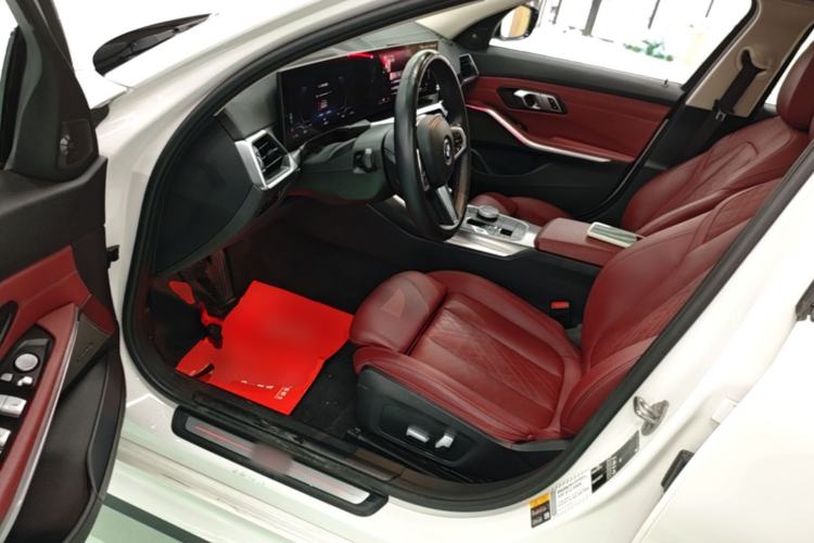 Used BMW i3 2023 eDrive 40 L Midnight Edition Driver Seat