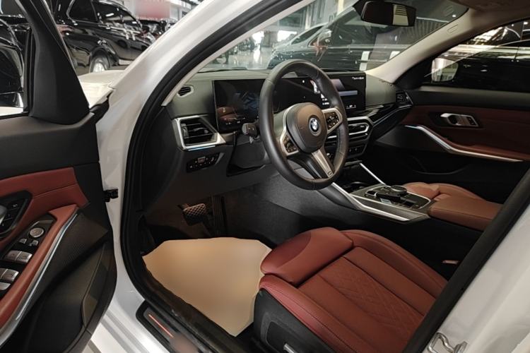Used BMW i3 2023 eDrive 40 L Midnight Edition Driver Seat