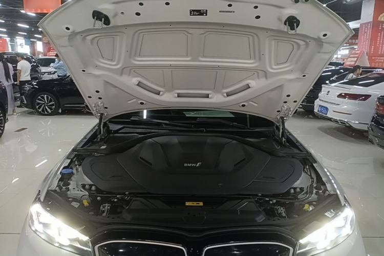 Used BMW i3 2023 eDrive 40 L Midnight Edition Engine Bay