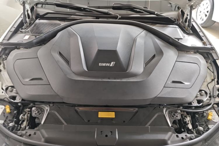 Used BMW i3 2023 eDrive 40 L Midnight Edition Engine Bay