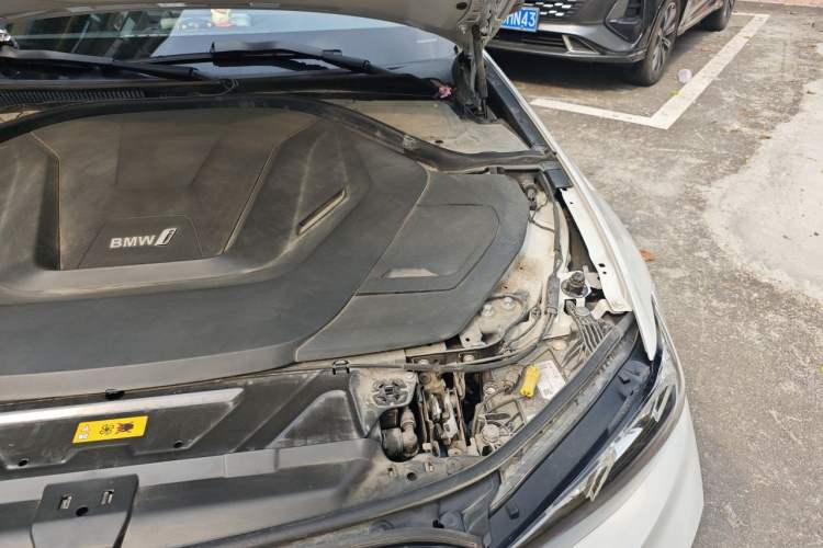 Used BMW i3 2023 eDrive 40 L Midnight Edition Engine Bay Left