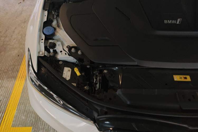 Used BMW i3 2023 eDrive 40 L Midnight Edition Engine Bay Right