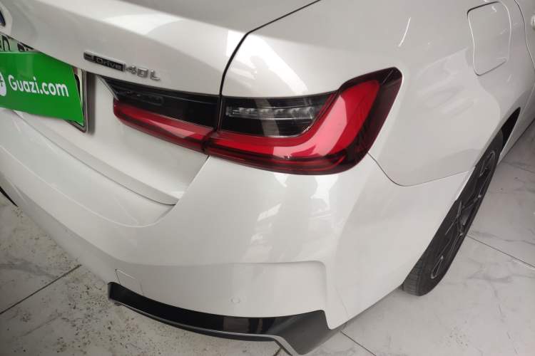 Used BMW i3 2023 eDrive 40 L Midnight Edition Exterior 3