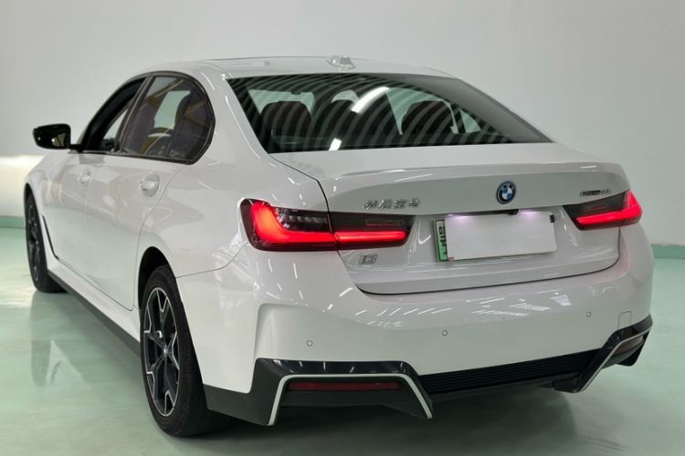 Used BMW i3 2023 eDrive 40 L Midnight Edition Exterior 4