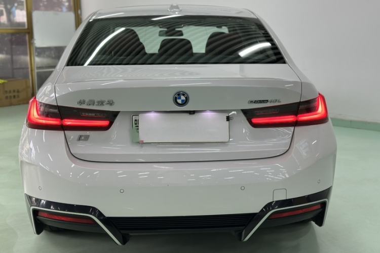 Used BMW i3 2023 eDrive 40 L Midnight Edition Exterior 5