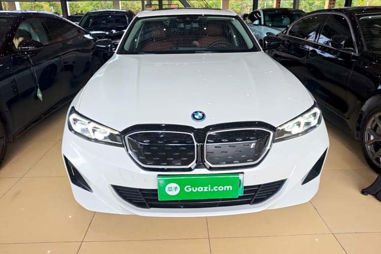 Used BMW i3 2023 eDrive 40 L Midnight Edition Front