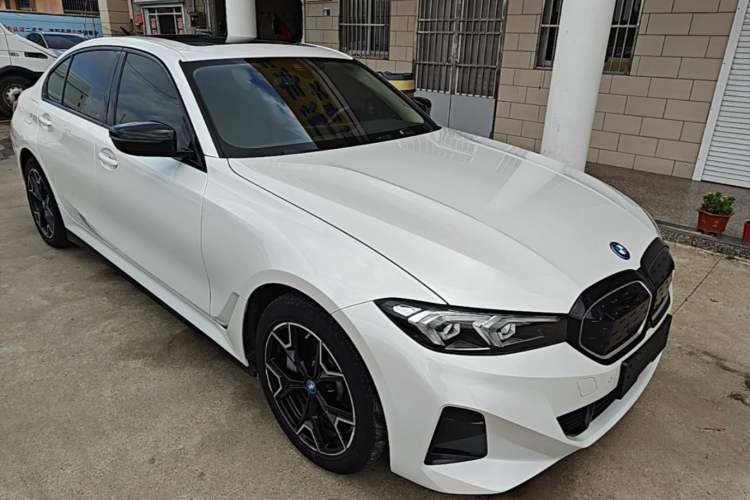 Used BMW i3 2023 eDrive 40 L Midnight Edition Front Right 45 Deg