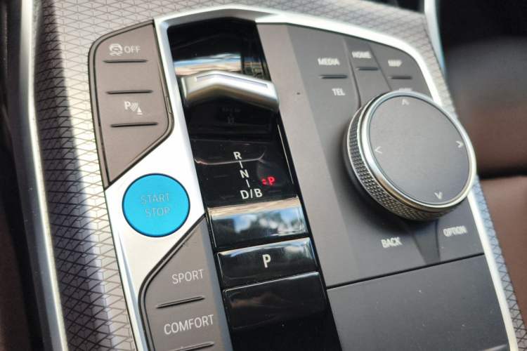 Used BMW i3 2023 eDrive 40 L Midnight Edition Gear Lever