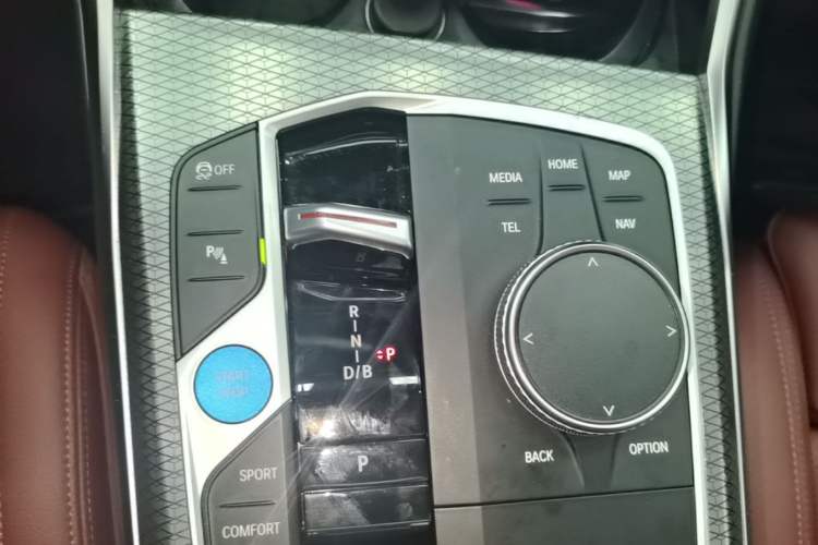 Used BMW i3 2023 eDrive 40 L Midnight Edition Gear Lever