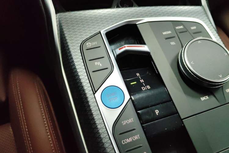 Used BMW i3 2023 eDrive 40 L Midnight Edition Gear Lever