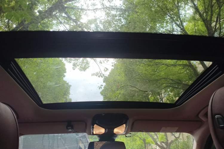 Used BMW i3 2023 eDrive 40 L Midnight Edition Headliner