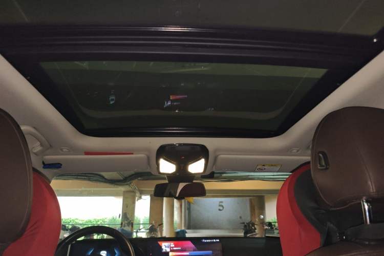 Used BMW i3 2023 eDrive 40 L Midnight Edition Headliner
