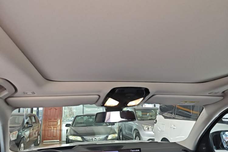 Used BMW i3 2023 eDrive 40 L Midnight Edition Headliner