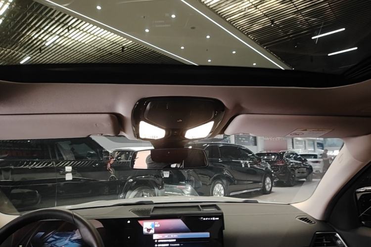 Used BMW i3 2023 eDrive 40 L Midnight Edition Headliner