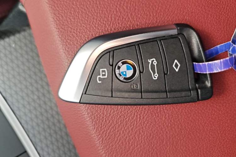 Used BMW i3 2023 eDrive 40 L Midnight Edition Interior 1