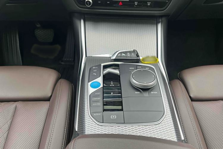 Used BMW i3 2023 eDrive 40 L Midnight Sports Package Interior 3
