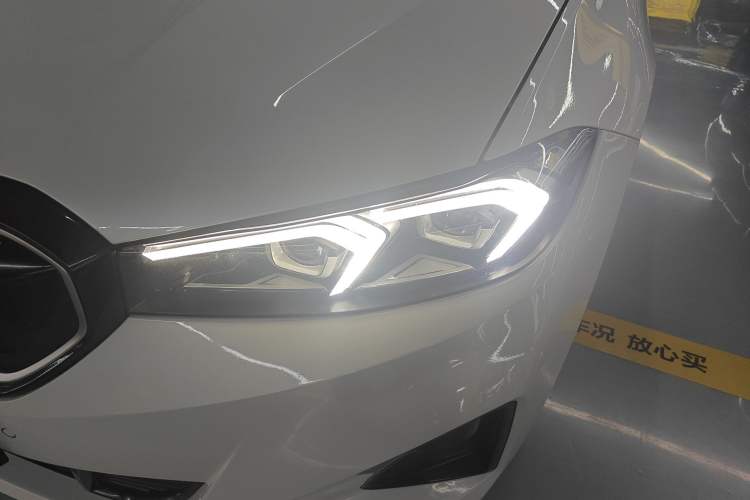 Used BMW i3 2023 eDrive 40 L Midnight Edition Left Front Headlight